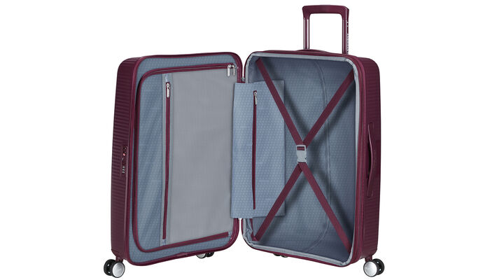 Innenorganisation mit zusätzlicher Reißverschlusstasche.