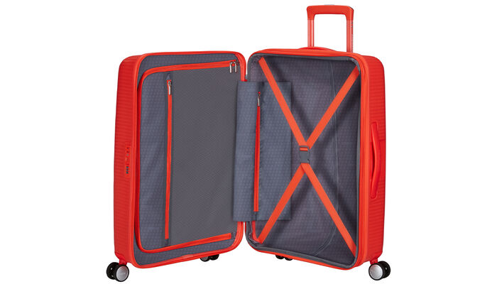 Innenorganisation mit zusätzlicher Reißverschlusstasche.