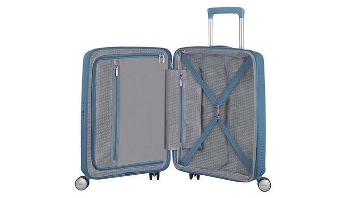 Organisation intérieure avec une poche  zippée supplémentaire