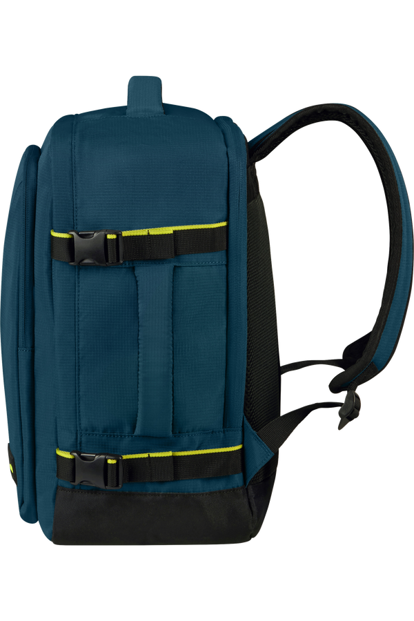 American Tourister 3 Funkciós Hátizsák Méret:40 X 25 X 20 Cm Ryanair Wizzair Meret 174790