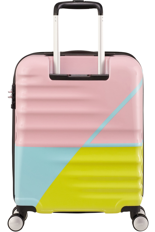 American Tourister Wavebreaker Spinner 55cm  Zig Zag