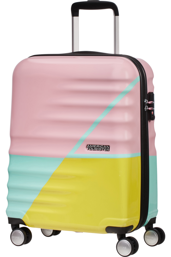 American Tourister Wavebreaker Spinner 55cm  Zig Zag