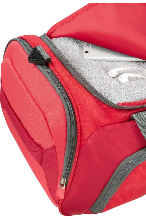 American Tourister Road Quest Sportbag Solid Red